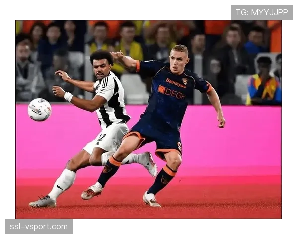 终场哨响，AC米兰球员低头离场争冠希望渺茫